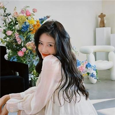 尤物倾城海报